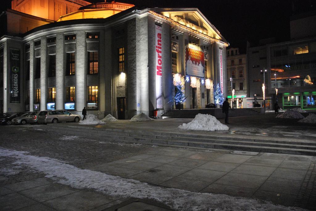Hostel Kamienica Rynek 7 Katowice Buitenkant foto